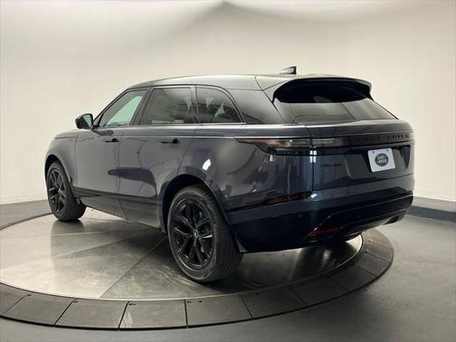 2026 Land Rover Range Rover Velar P250 SE R-Dynamic