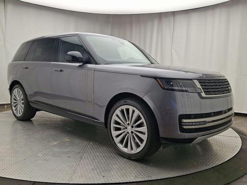 2025 Land Rover Range Rover P400 SE 7 Seat