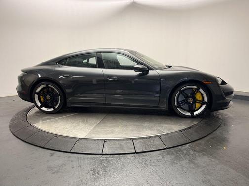 2021 Porsche Taycan Turbo S