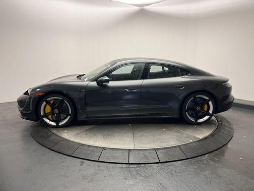 2021 Porsche Taycan Turbo S