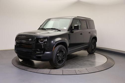 Santorini Black Metallic 2026 Land Rover Defender P300 S
