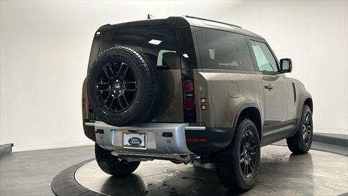 2025 Land Rover Defender 90 P300 S