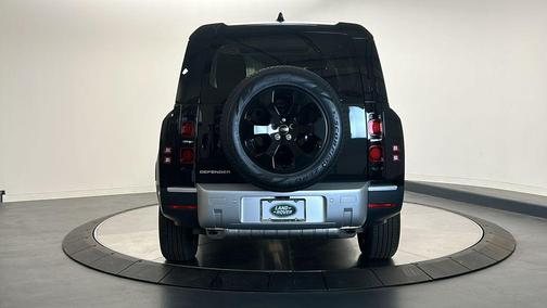 2025 Land Rover Defender 130 P300 S