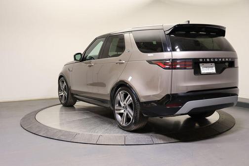 2023 Land Rover Discovery P360 Metropolitan Edition