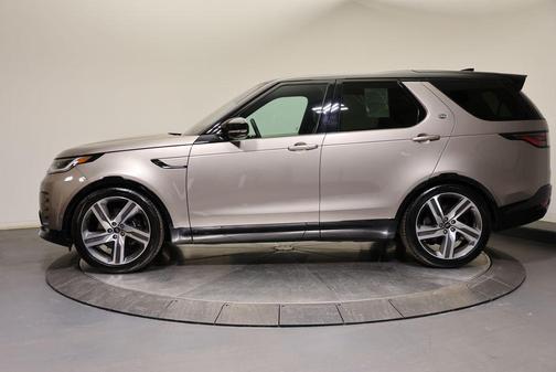 2023 Land Rover Discovery P360 Metropolitan Edition