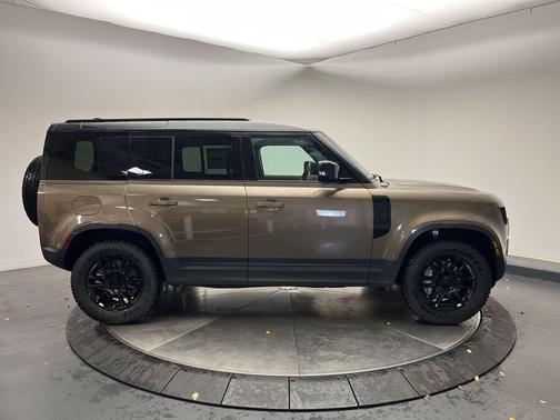 2026 Land Rover Defender