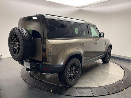 2026 Land Rover Defender