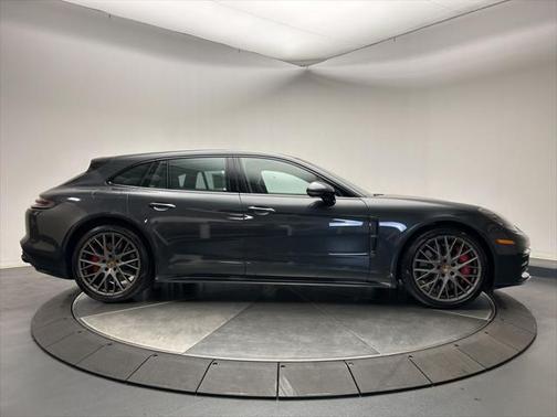 2018 Porsche Panamera Sport Turismo Turbo