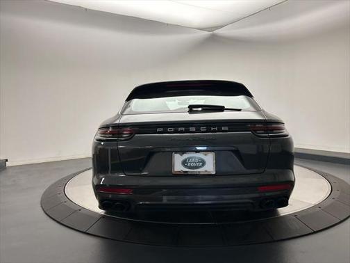 2018 Porsche Panamera Sport Turismo Turbo