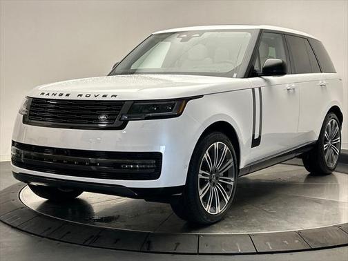 2025 Land Rover Range Rover P530 SE