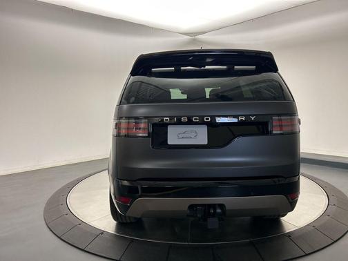 2026 Land Rover Discovery 