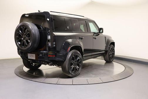 Narvik Black 2026 Land Rover Defender 110 V8