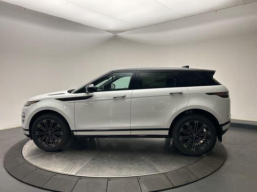 2026 Land Rover Range Rover Evoque Dynamic SE