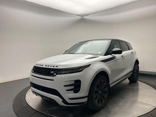 2026 Land Rover Range Rover Evoque Dynamic SE