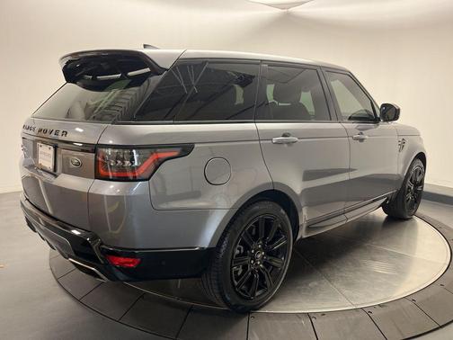 2022 Land Rover Range Rover Sport HSE Silver Edition