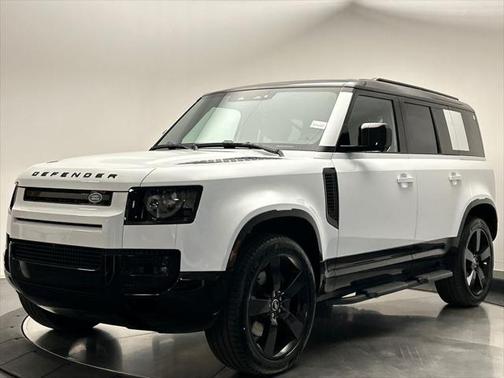 2025 Land Rover Defender 110 P400 X-Dynamic SE
