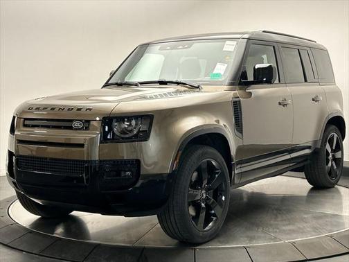 2025 Land Rover Defender 110 P400 X-Dynamic SE