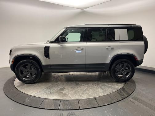 Borasco Gray Metallic 2026 Land Rover Defender S