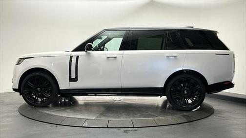 2025 Land Rover Range Rover P530 SE 7 Seat