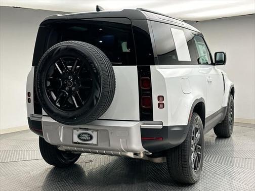 2025 Land Rover Defender 90 P300 S