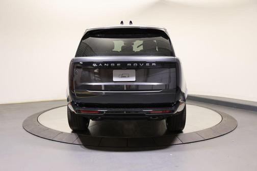 2026 Land Rover Range Rover P530 SE