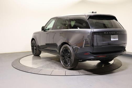 2026 Land Rover Range Rover P530 SE