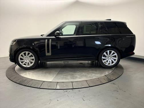 2023 Land Rover Range Rover P400 SE