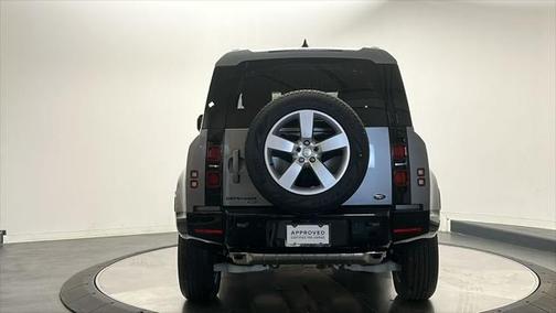 2022 Land Rover Defender 90 X-Dynamic S