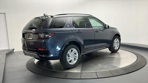 2024 Land Rover Discovery Sport Core S