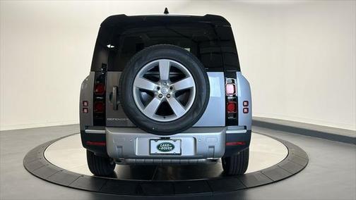 2024 Land Rover Defender 130 P400 S