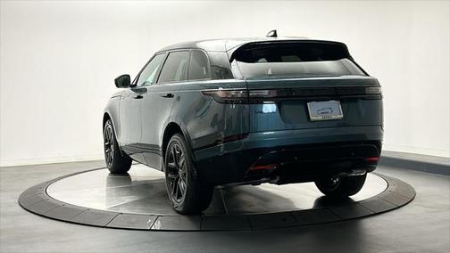 2026 Land Rover Range Rover Velar P250 SE R-Dynamic