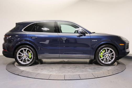 2024 Porsche Cayenne Cayenne S E-Hybrid