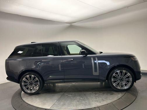 2026 Land Rover Range Rover P400 SE