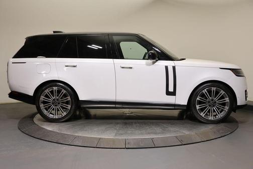 2023 Land Rover Range Rover P530 SE