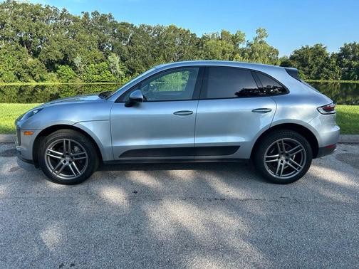 2020 Porsche Macan Base