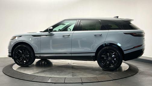 Arroios Gray Metallic 2026 Land Rover Range Rover Velar P250 SE R-Dynamic