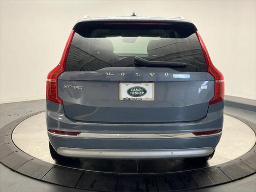 2022 Volvo XC90 Recharge Plug-In Hybrid T8 Inscription Expression 6 Passenger