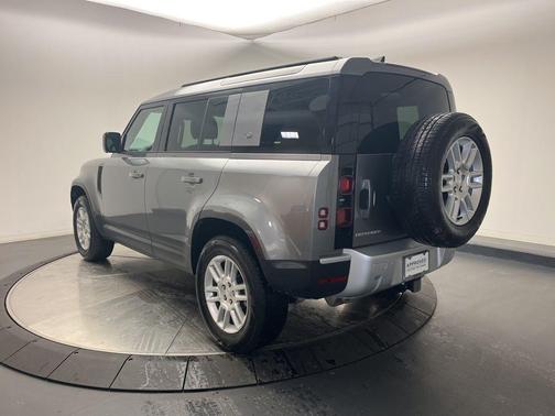 2024 Land Rover Defender 110 P300