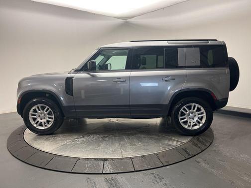 2024 Land Rover Defender 110 P300