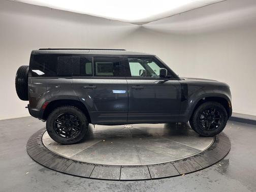 2026 Land Rover Defender S