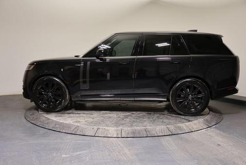 2023 Land Rover Range Rover P400 SE