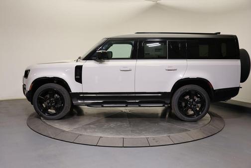 Borasco Grey Metallic 2026 Land Rover Defender P400 X-Dynamic SE