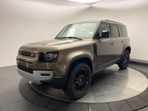 2025 Land Rover Defender 110 P300