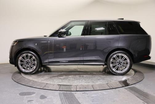 2026 Land Rover Range Rover P400 SE