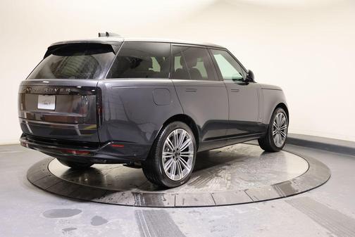 2026 Land Rover Range Rover P400 SE