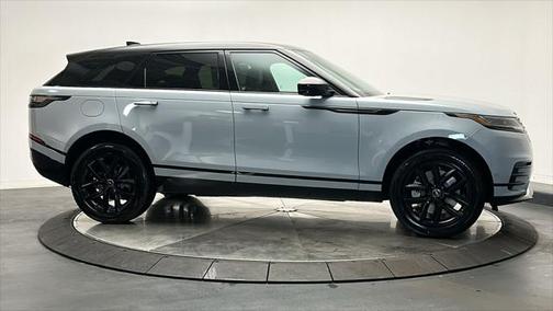 2026 Land Rover Range Rover Velar P250 SE R-Dynamic