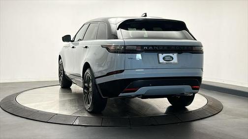 2026 Land Rover Range Rover Velar P250 SE R-Dynamic