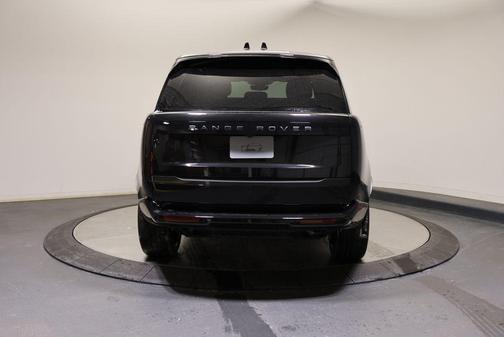 2026 Land Rover Range Rover P400 SE