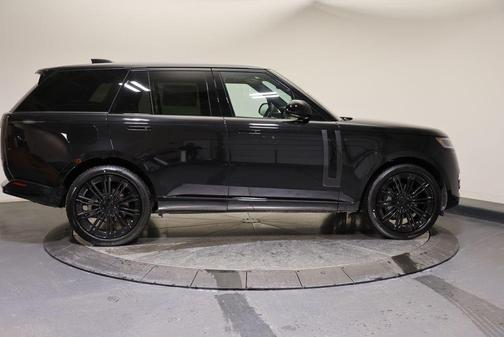 2026 Land Rover Range Rover P400 SE