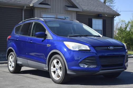 Deep Impact Blue 2014 Ford Escape SE
